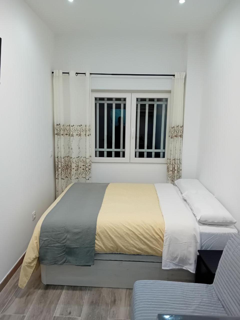 Smart Suite Мадрид Экстерьер фото